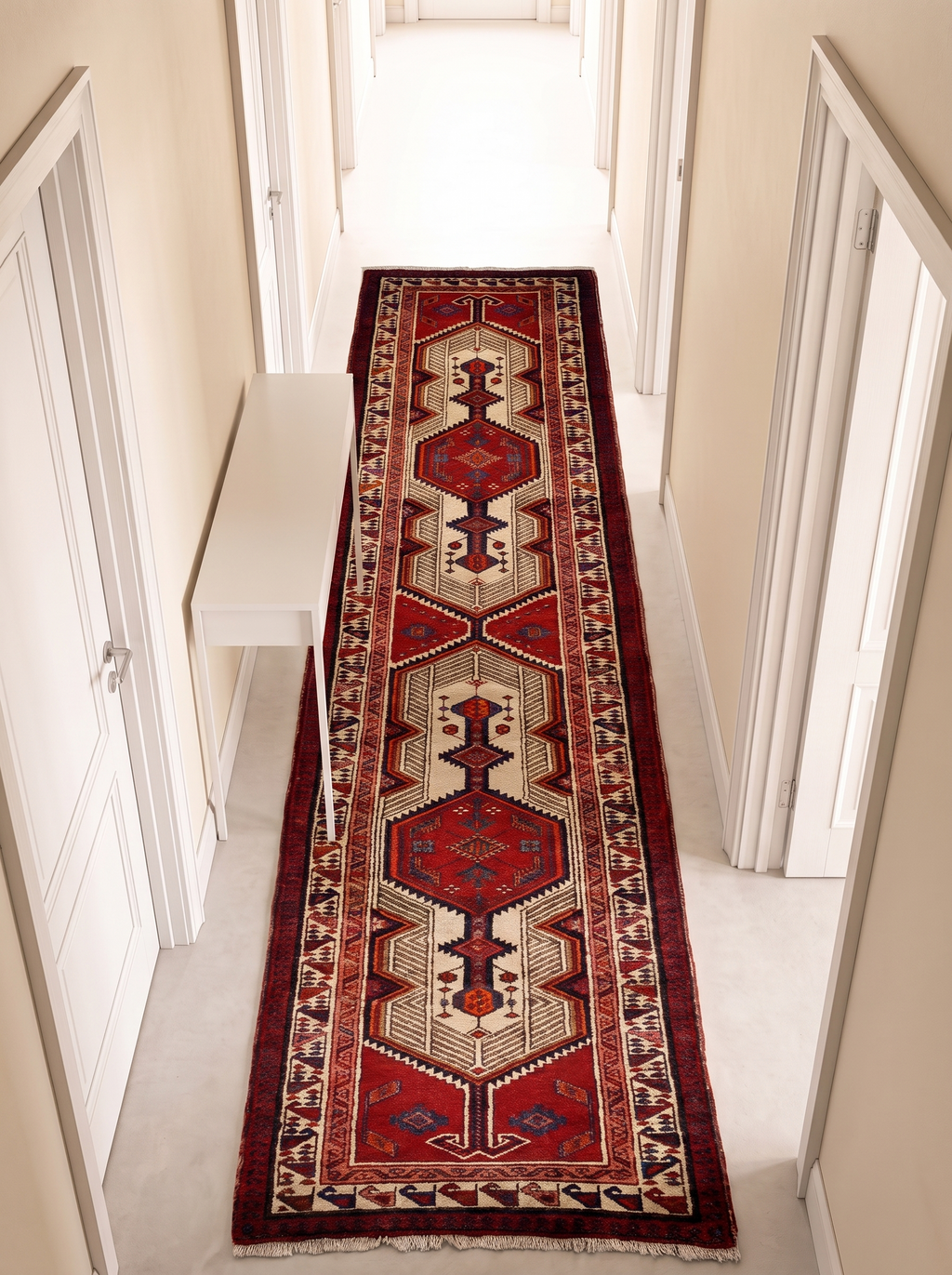 Sarab 347x92 cm i hallen