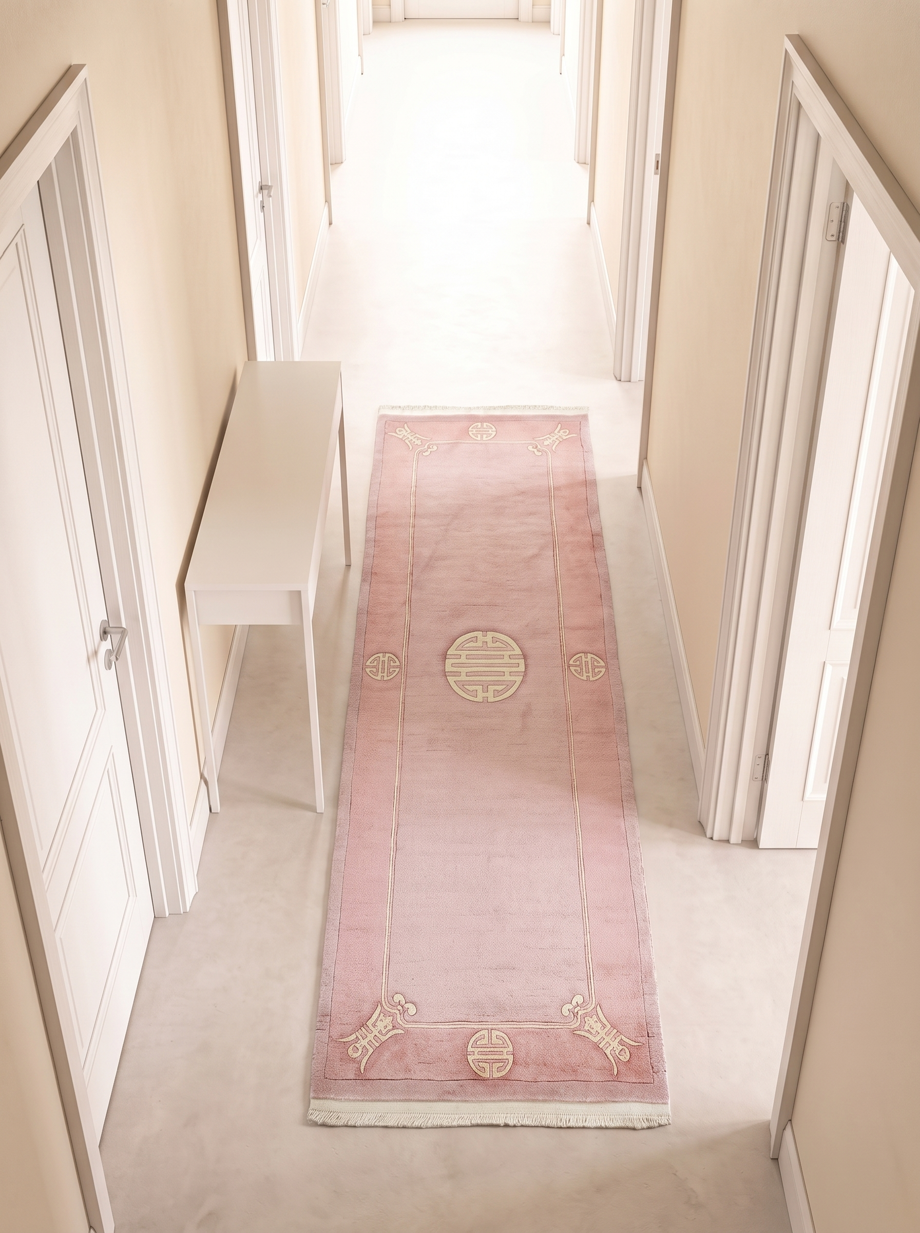 Kina 90 L 234x79 cm i hallen