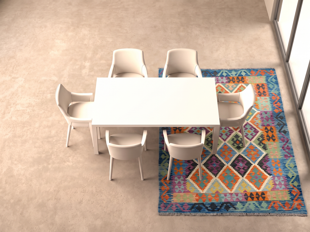 Kelim 195x153 cm i matplatsen